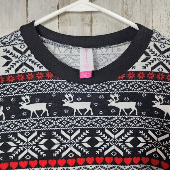 No Boundaries Nordic Reindeer Heart Knit Sweater Heather Gray Size XS - Picture 5 of 11